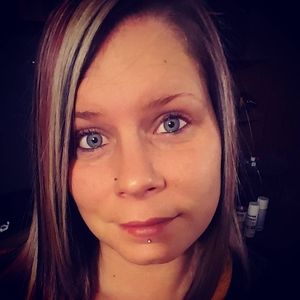 Meet your Posher, Cameo