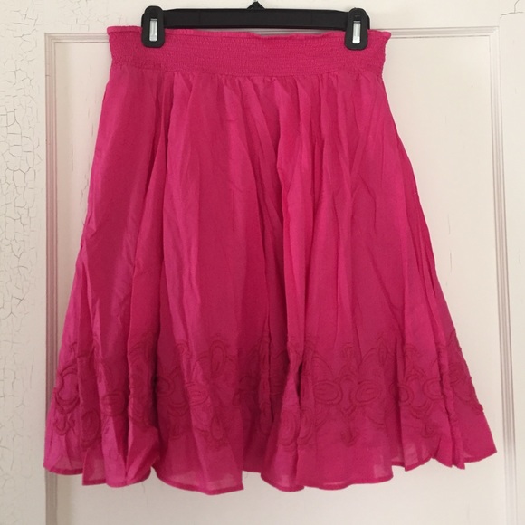 SOLD- Banana Republic Swing Skirt