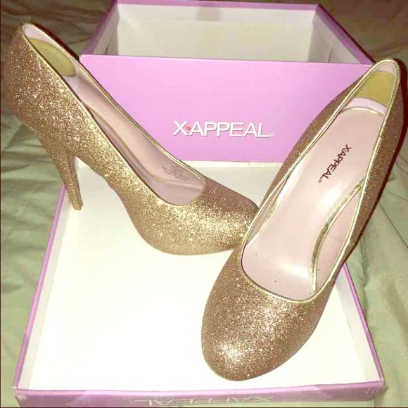 GOLD PROM HEELS