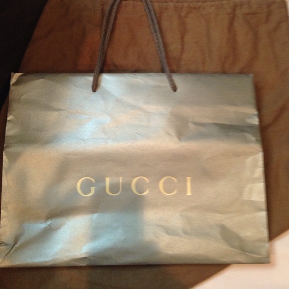 Gucci shopping bag