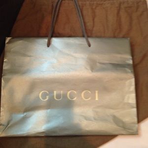 Gucci shopping bag