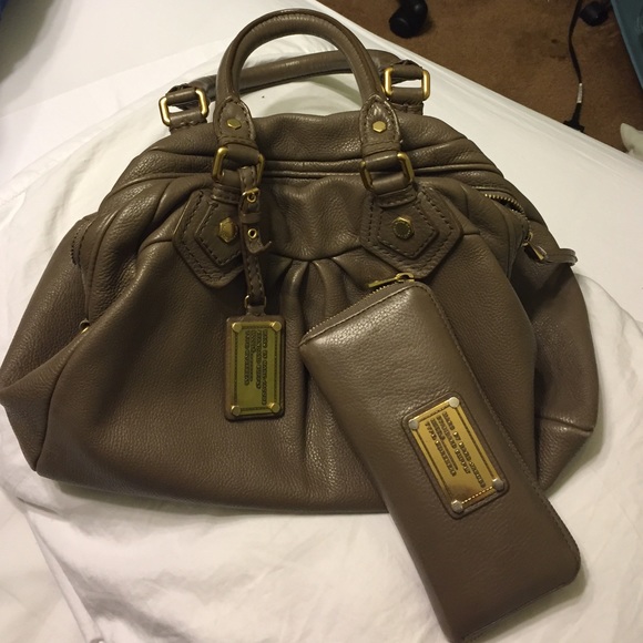 Marc Jacobs purse and wallet set!