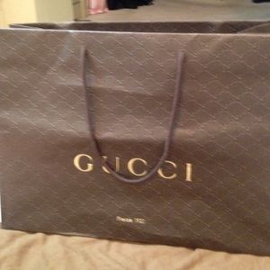 Gucci shopping bag