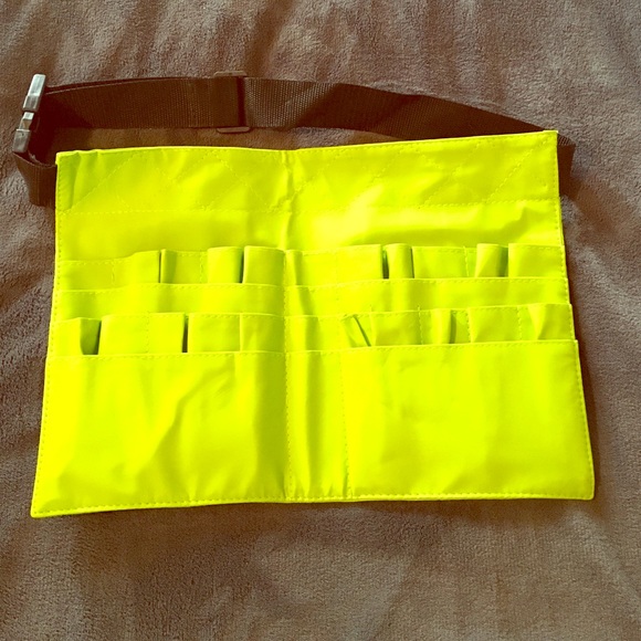 MORPHE limited edition lime brush belt NWOT