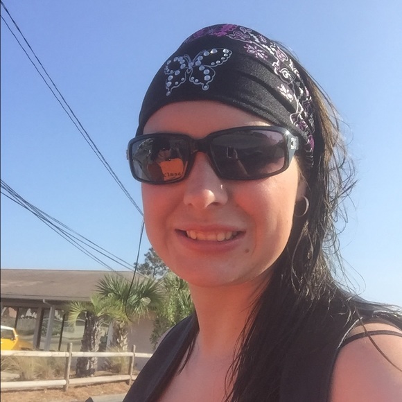 Meet your Posher, Brandi