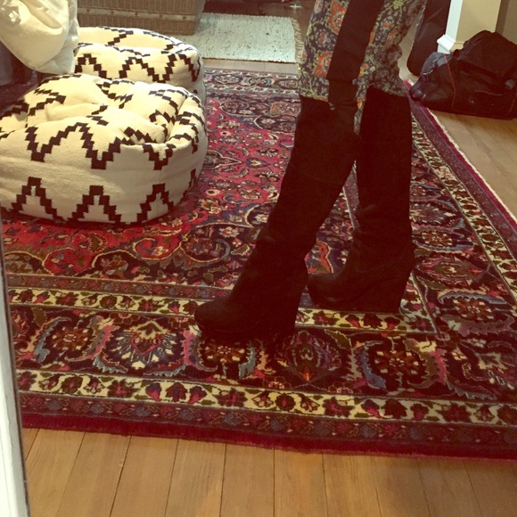 Via Spiga Suede boots