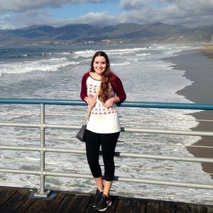 Meet your Posher, Danielle