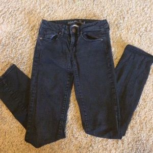 Perfect basic black jeans!