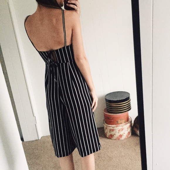 LAST ONE • Striped Culotte Jumpsuit - Picture 2 of 3