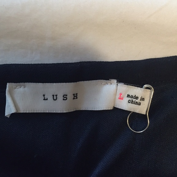 Navy sequin skirt, small slit on thigh, size L - Picture 4 of 4