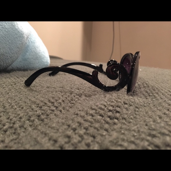 Brand new sunnies