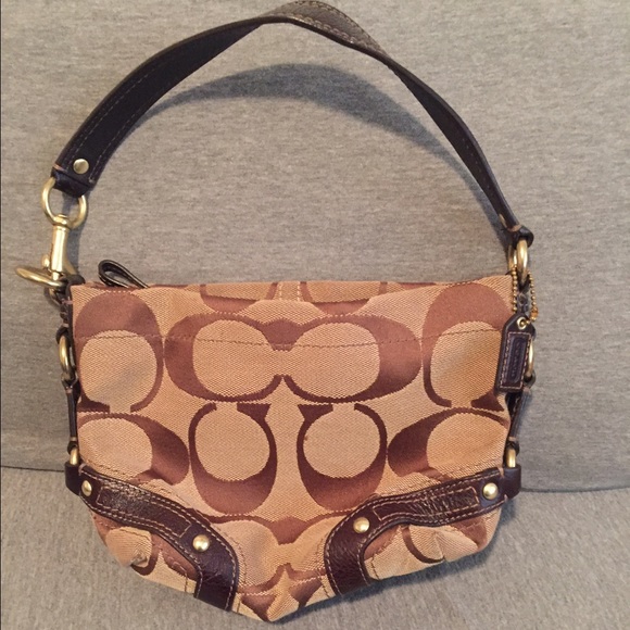 Carly Coach signature vintage bag