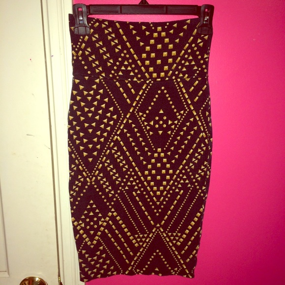 YOU'RE A GEM Body Con, Midi Skirt 💎