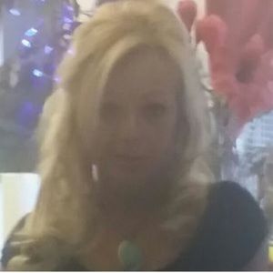 Hey girls, guess what!?!?