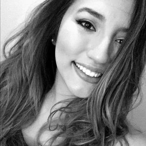 Meet your Posher, Alena