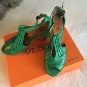 Mix Mooz green pump