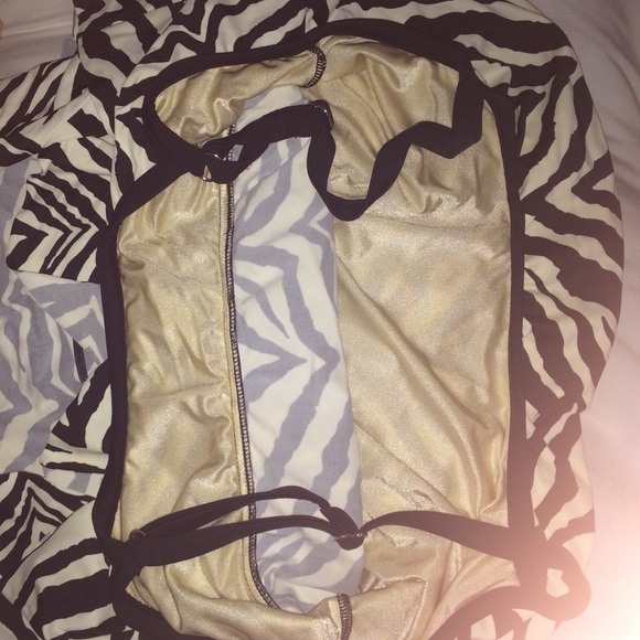 Zebra Ruffled Bathing Suit Top - Picture 2 of 3
