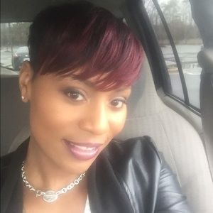 Meet your Posher, Latisha