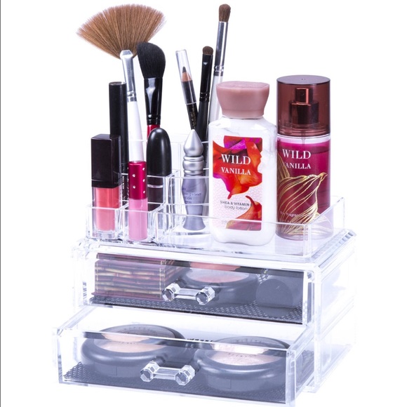 Makeup organizer