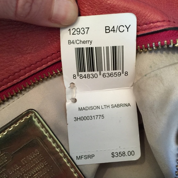 Sold in bundle Coach Madison LTH Sabrina in cherry - Picture 2 of 4
