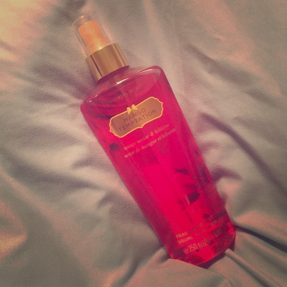 Victoria secret body spray - Picture 1 of 1