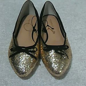 New sparkly black and gold flats.