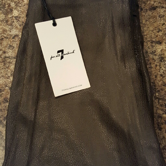 7 For All Mankind - Picture 2 of 4