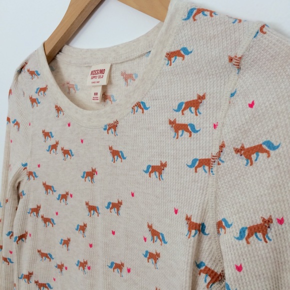 Mossimo Supply Co. Tops - Fox & 💕 Waffle Knit
