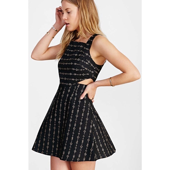 Urban Outfitters Dresses & Skirts - Urban Outfitters Ecote Cut Out dress.