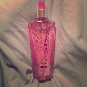 Victoria secret body spray