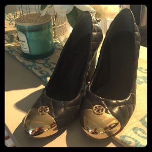 Authentic Tory Burch Wedge Hill - great condition!