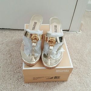 *****NEW MARK DOWN  ****** Gold sandals