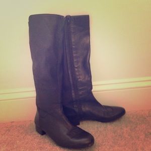 Nine west boots. Size 5 1/2.