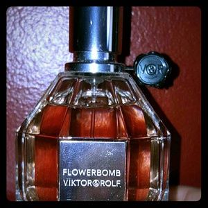 Viktor & Rolf Flowerbomb 100ml / 3.4 FL OZ