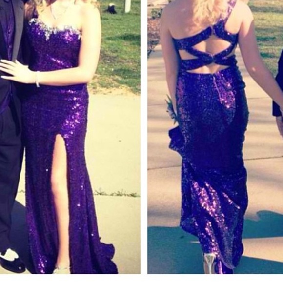 Dresses & Skirts - Prom dress