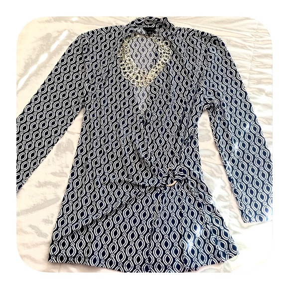 Ann Taylor Tops - Ann Taylor blouse