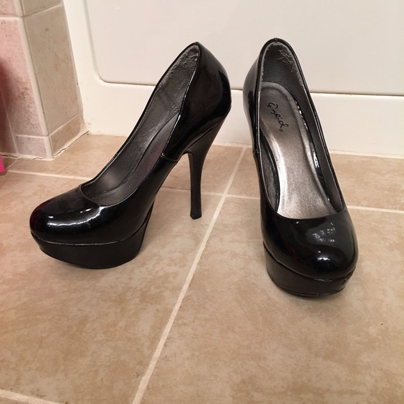Black patent leather heels