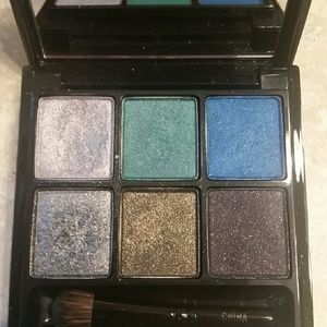 MAC eye shadow palette