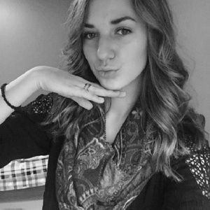 Meet your Posher, Allison