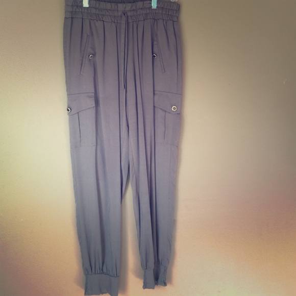 Capri pants