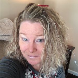 Meet your Posher, Regina