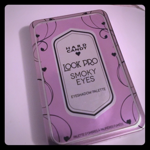 Makeup - Picture 1 of 1