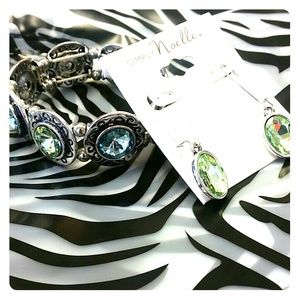 Braclet and matching earrings!