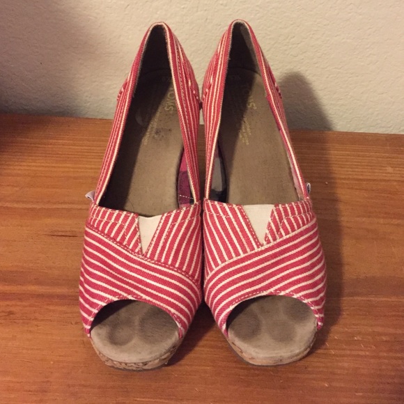 Red and White Stripe Toms Wedges