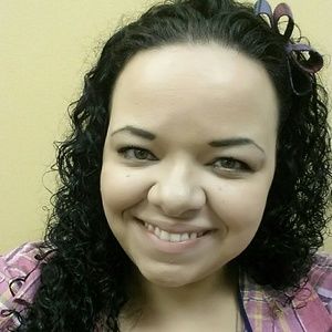 Meet your Posher, Deanna