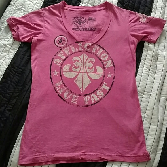 Affliction pink size small thin T - Picture 1 of 1