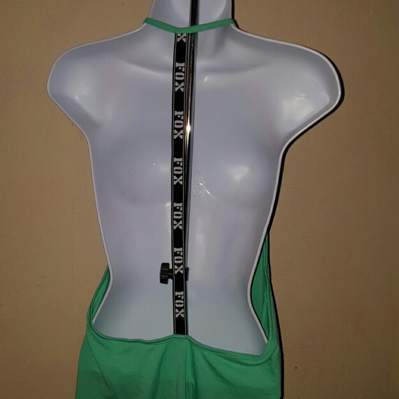 🚫SOLD🚫  FOX TANK TOP XS - Picture 2 of 3