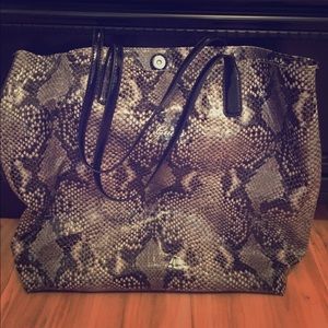Guess purse