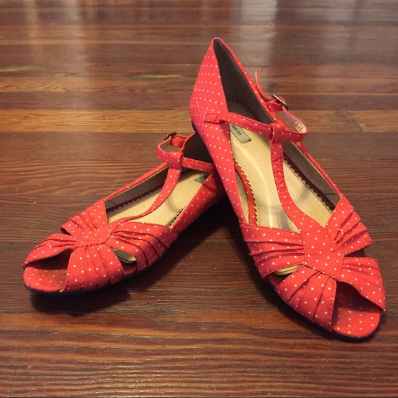 Kimchi Blue Polka-Dot Flats