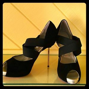 ❎SOLD Christian Louboutin size ❎